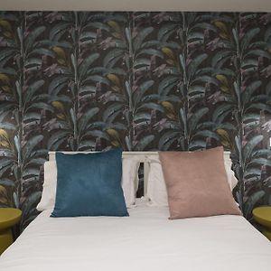 Genesi Suites